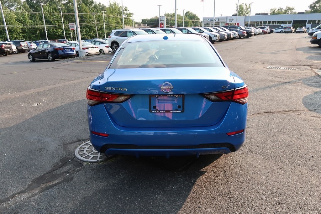 2025 Nissan Sentra SV photo 4