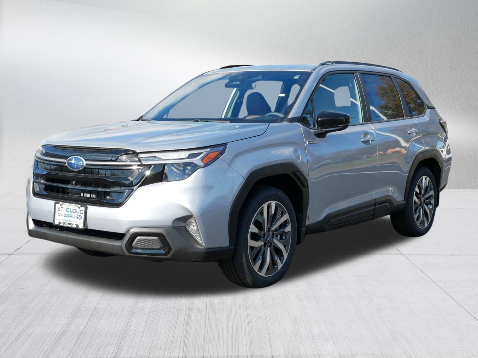 2025 Subaru Forester Touring photo 2