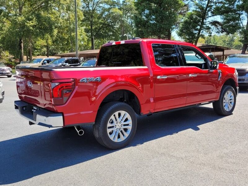 2024 Ford F-150 Lariat photo 11
