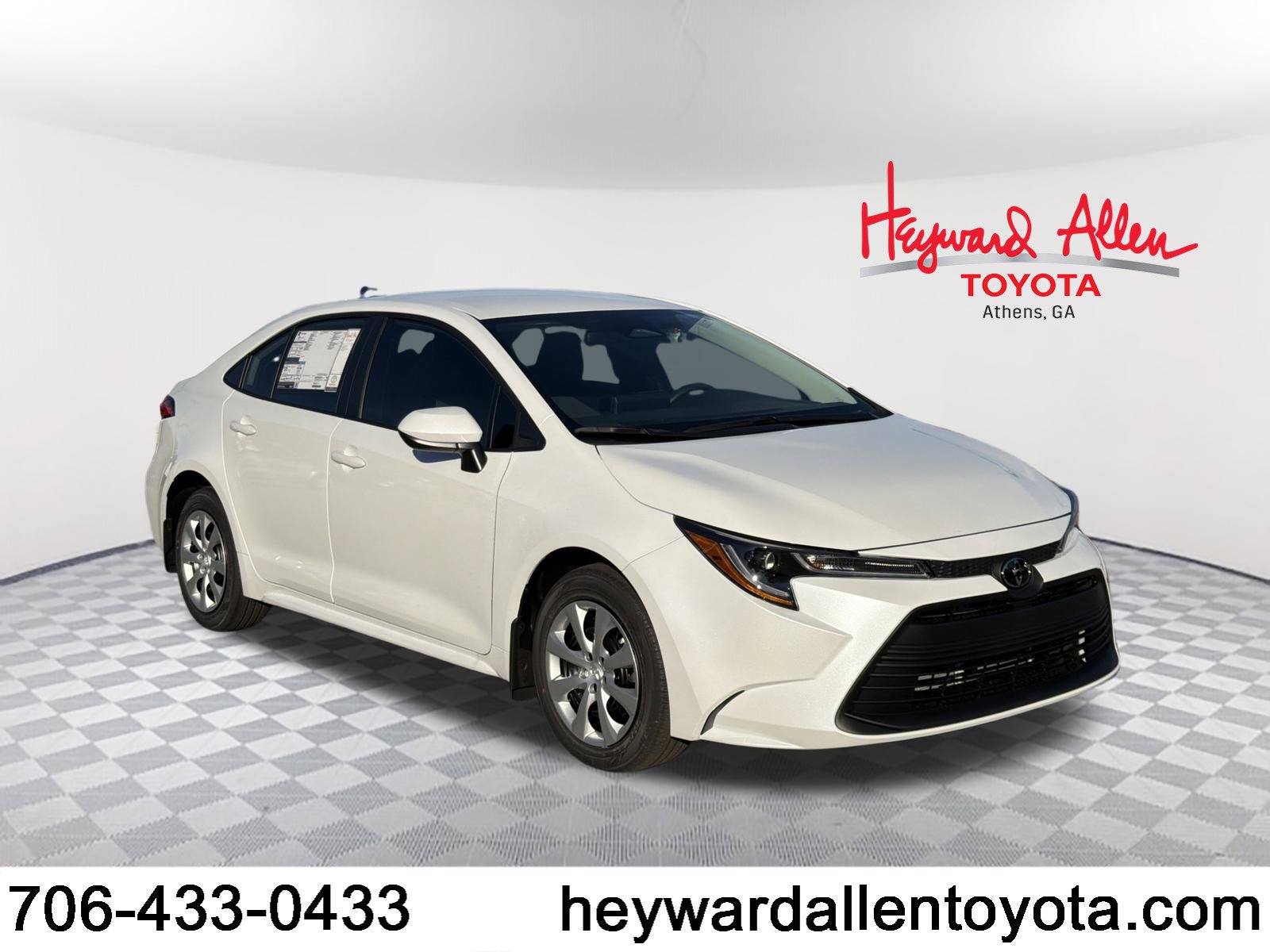 2026 Toyota Corolla LE's photo