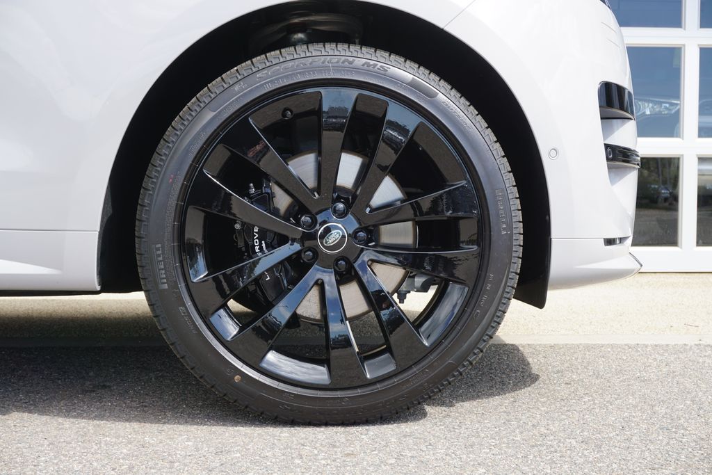 2025 Land Rover Range Rover Sport SE photo 31