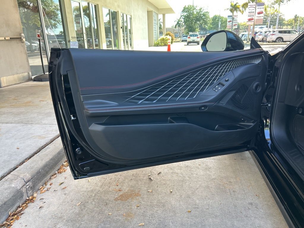 2025 Dodge Charger R/T photo 32