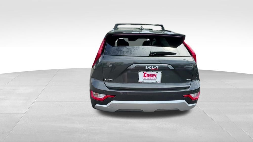 2025 Kia Niro EX photo 5