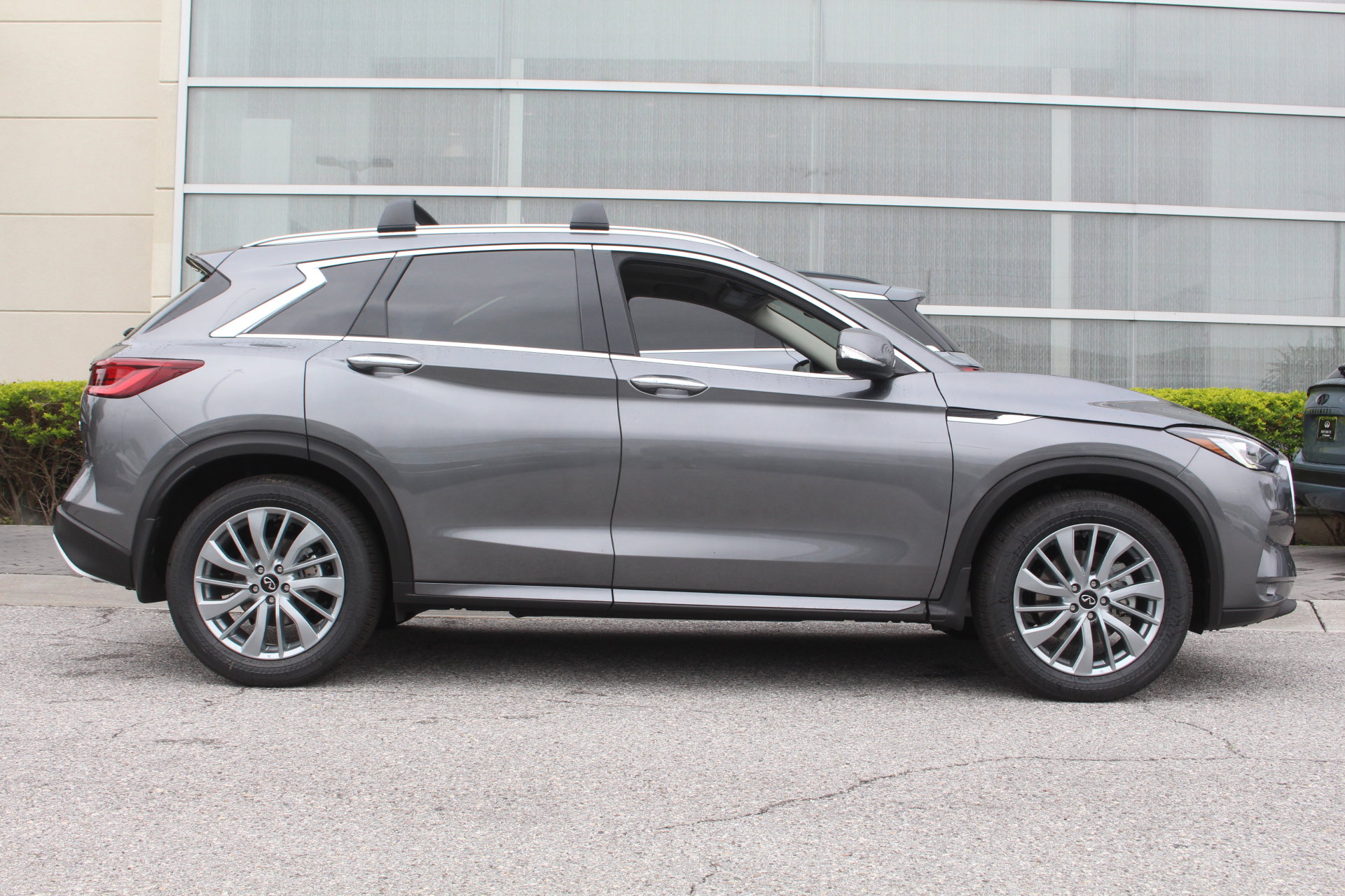 2025 Infiniti QX50 Luxe photo 7