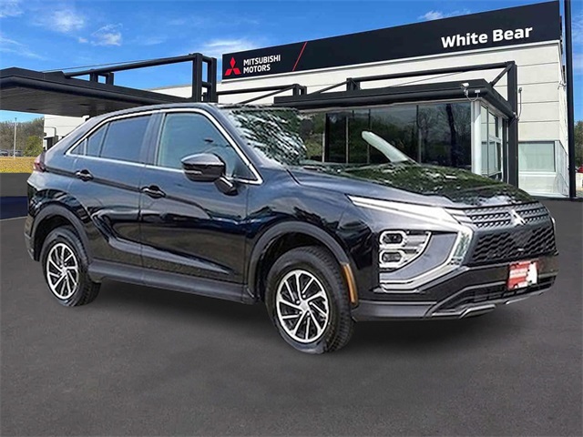 2025 Mitsubishi Eclipse Cross ES's photo