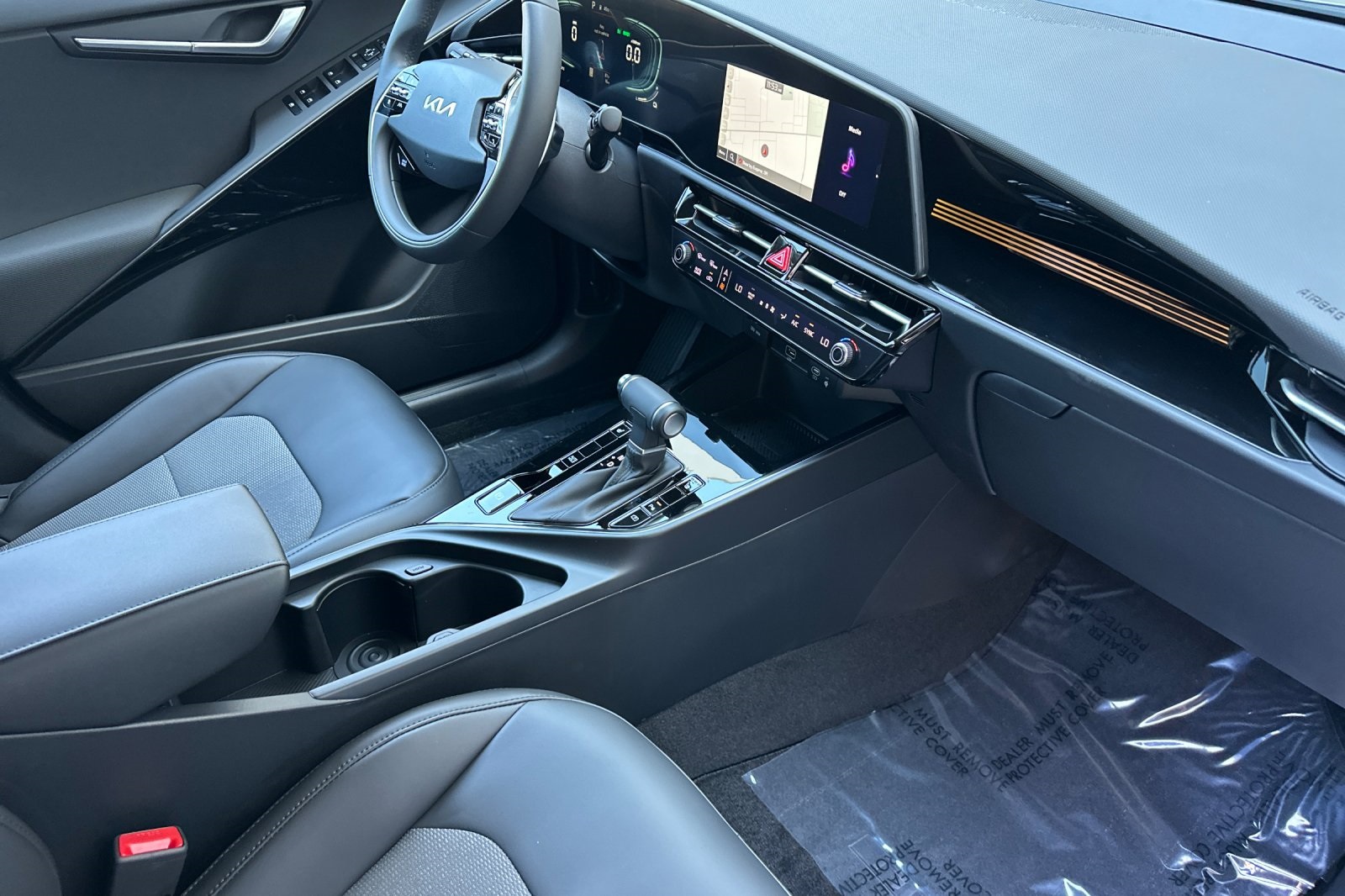 2025 Kia Niro EX Touring photo 10