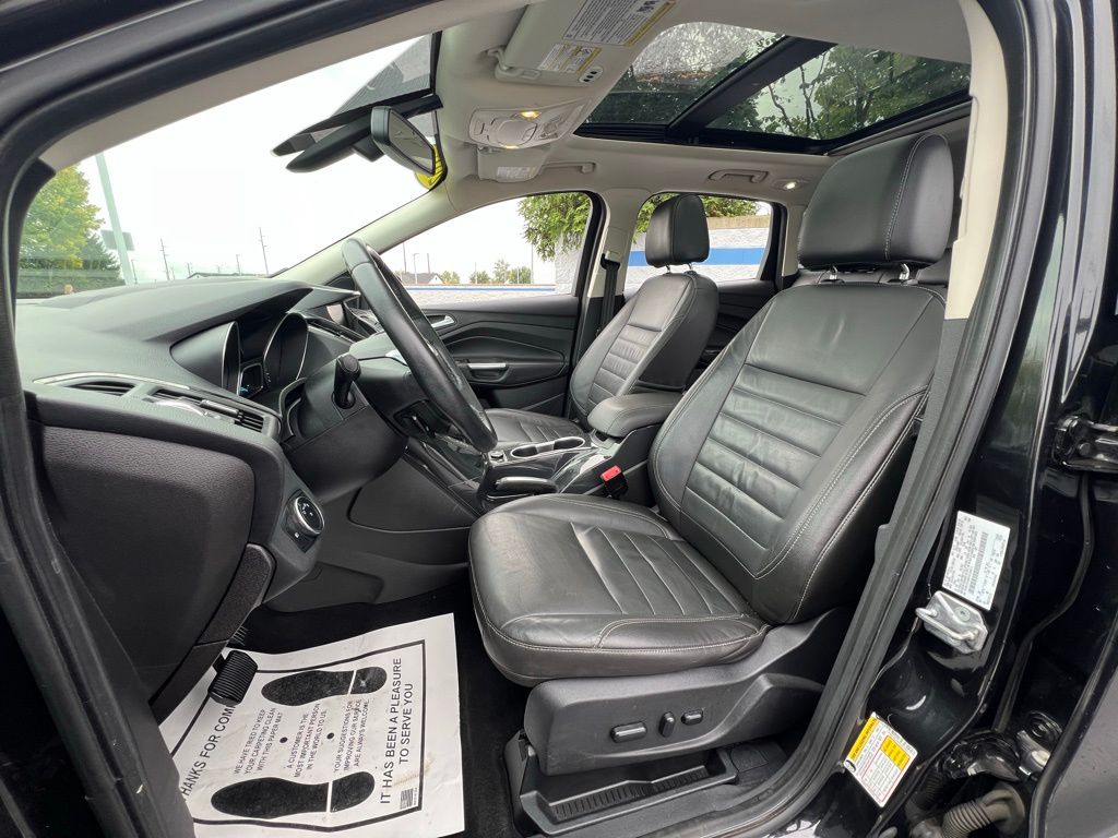 2015 Ford Escape Titanium photo 18