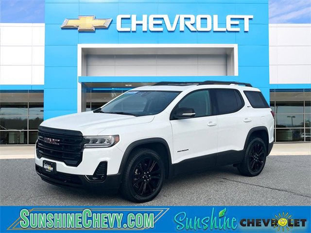 2023 GMC Acadia SLT's photo