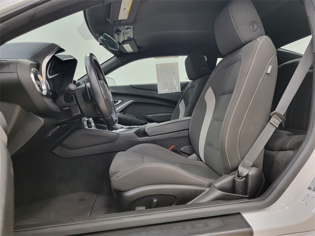 2021 Chevrolet Camaro 1LT photo 15
