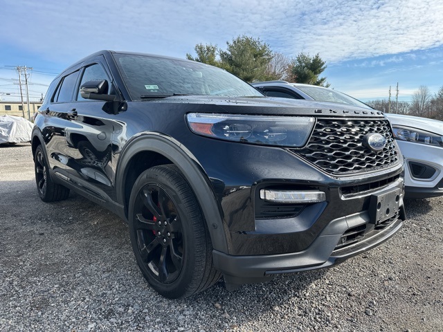 2021 Ford Explorer ST's photo
