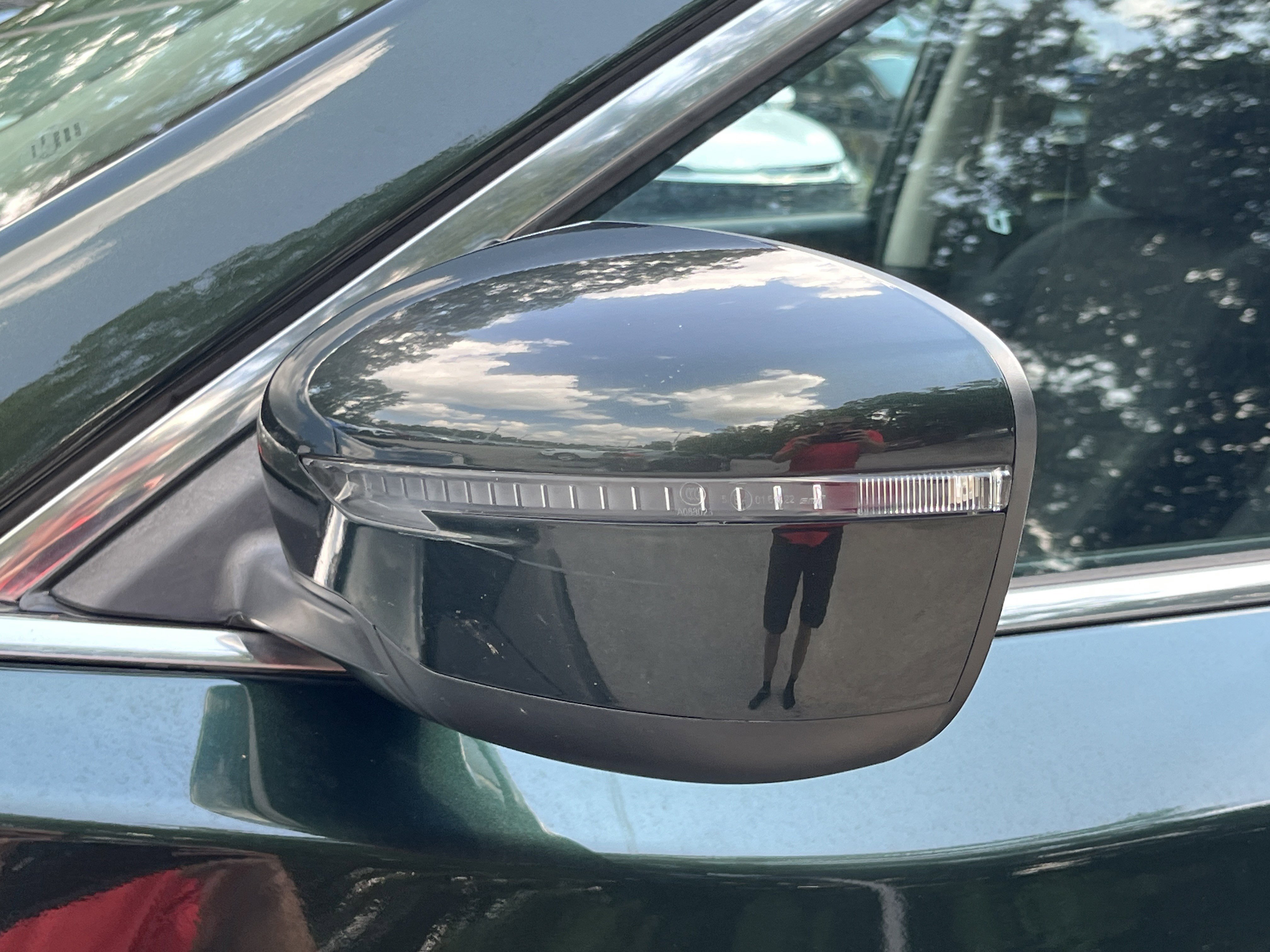 2020 Nissan Rogue SV photo 13