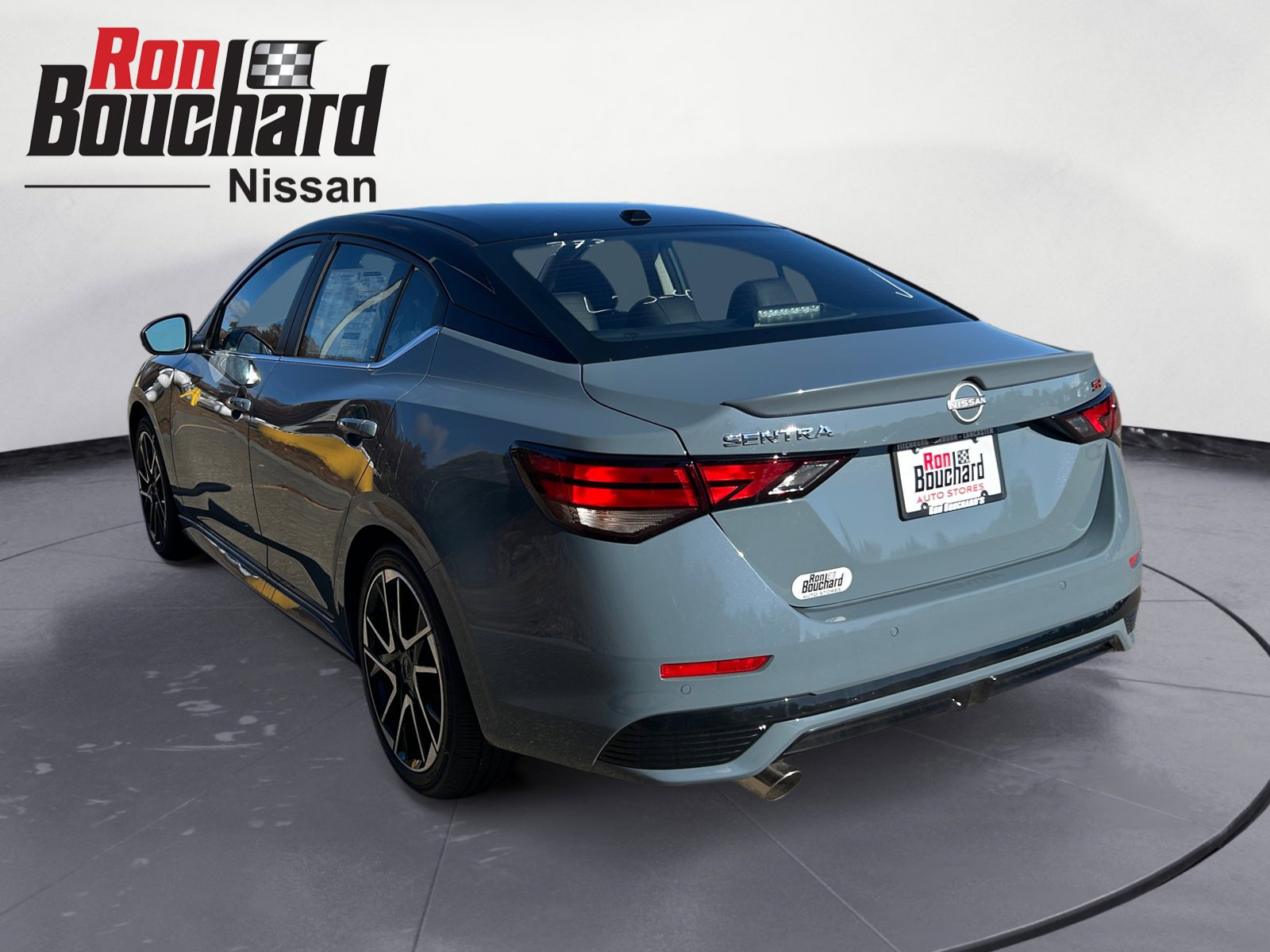 2025 Nissan Sentra SR photo 4