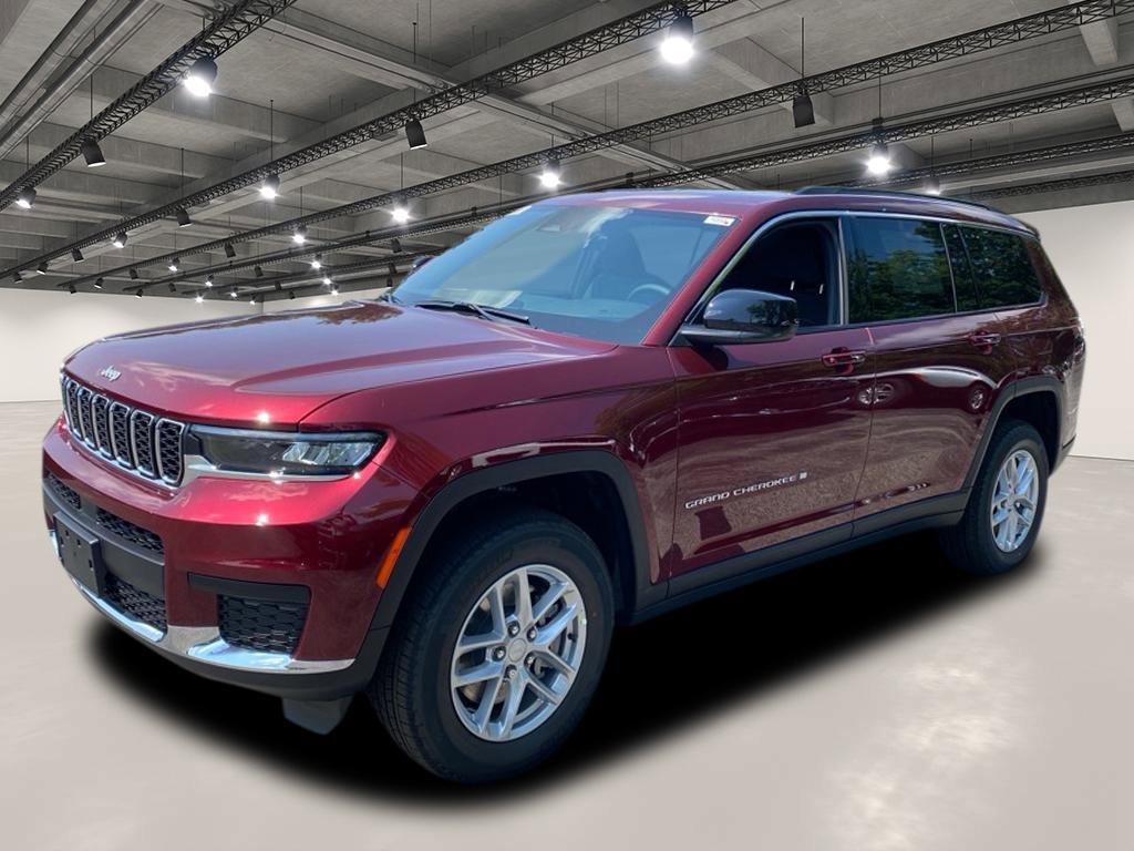 2025 Jeep Grand Cherokee Laredo X photo 2