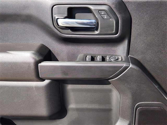 2026 Chevrolet Silverado 1500 Custom photo 15