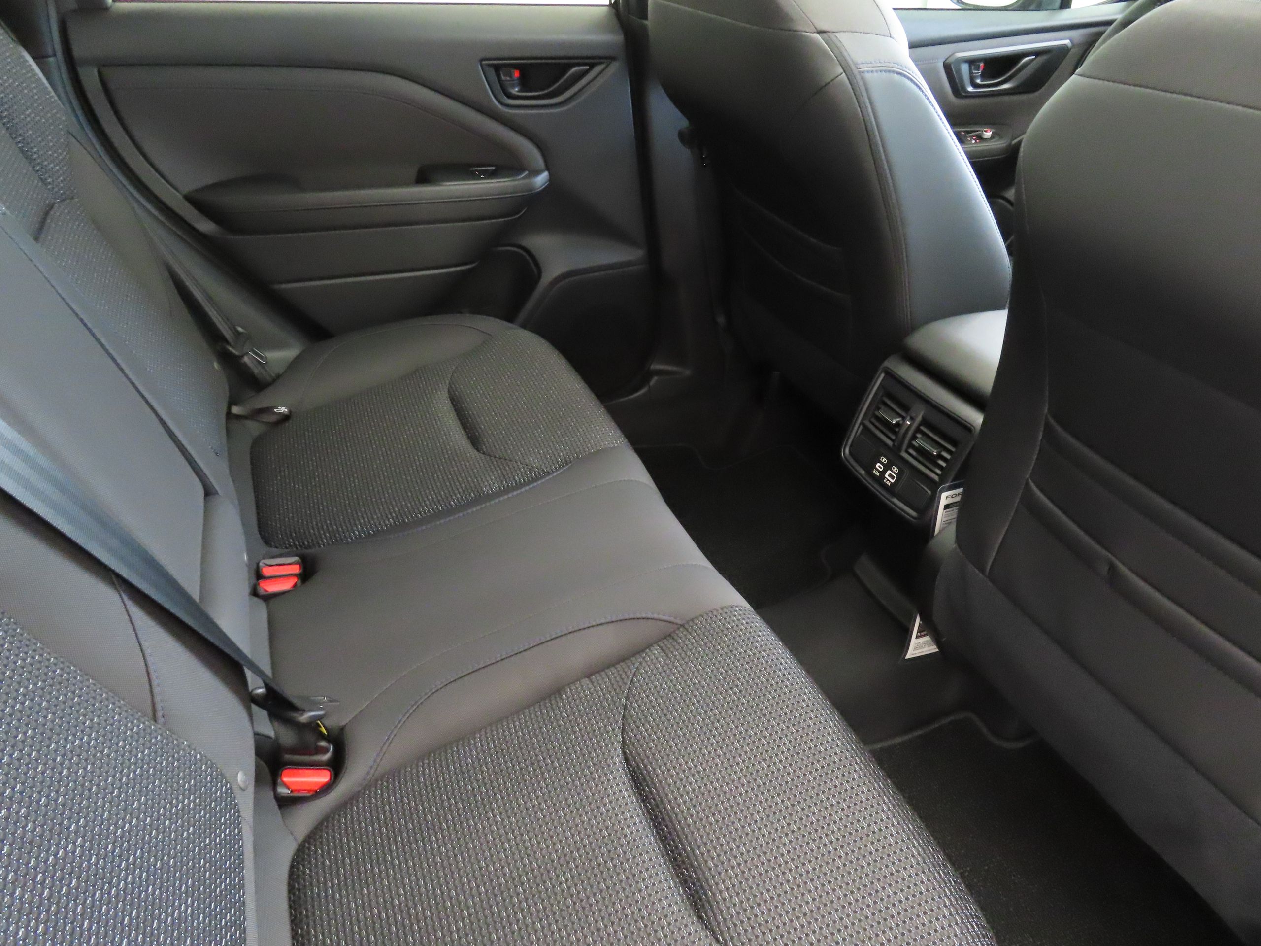 2025 Subaru Forester Premium photo 20