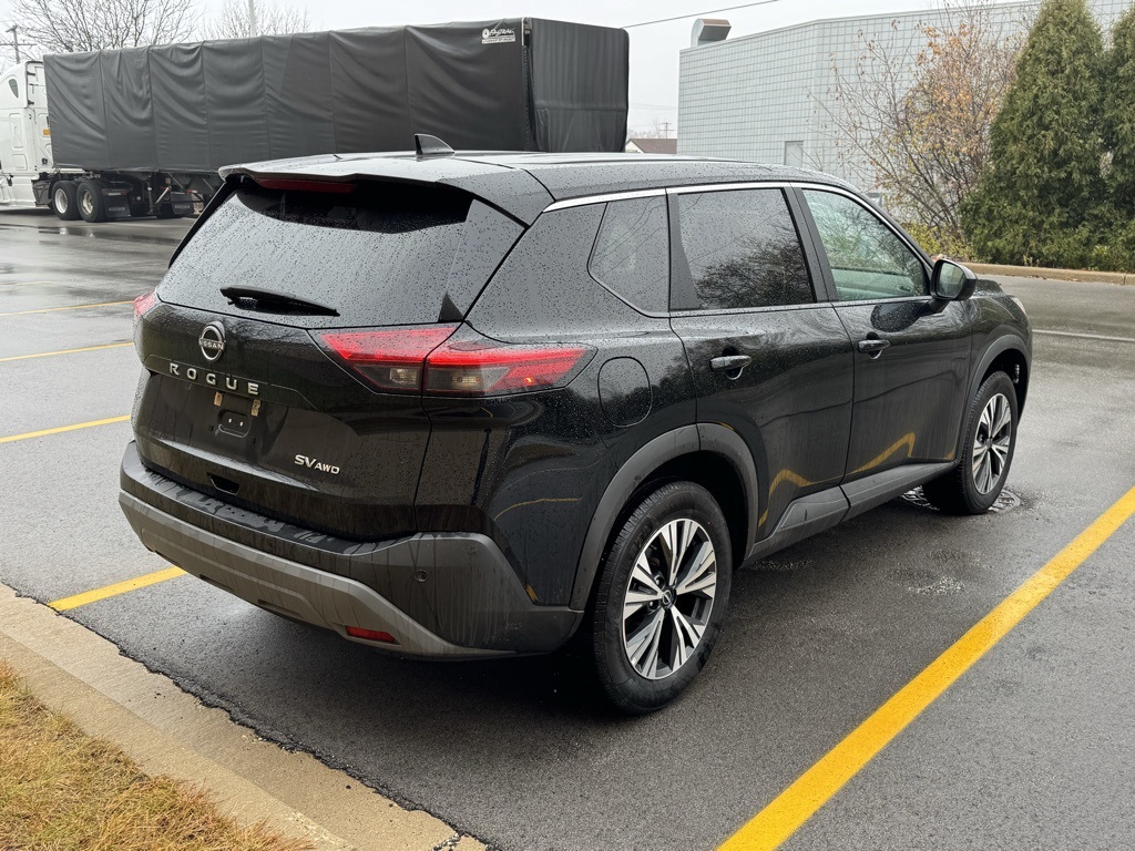 2023 Nissan Rogue SV photo 4