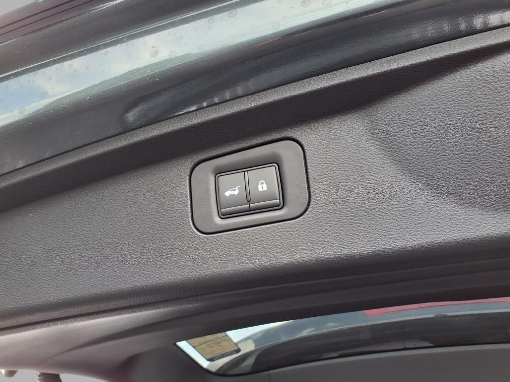 2025 Nissan Armada Platinum Reserve photo 21