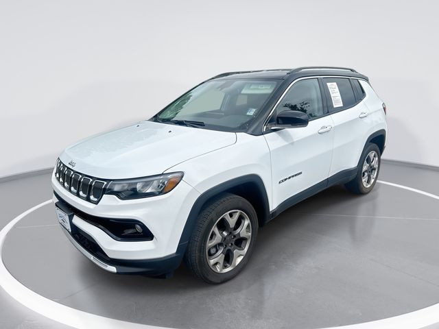 2022 Jeep Compass Limited's photo