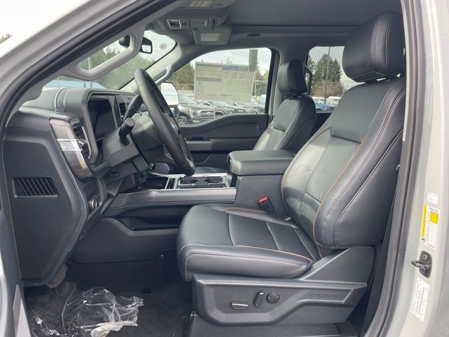 2025 Ford F-350 photo 2
