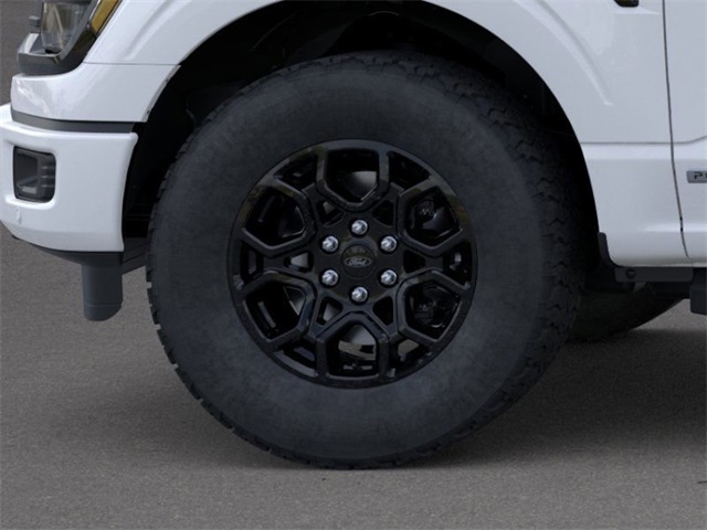2025 Ford F-150 XLT photo 16