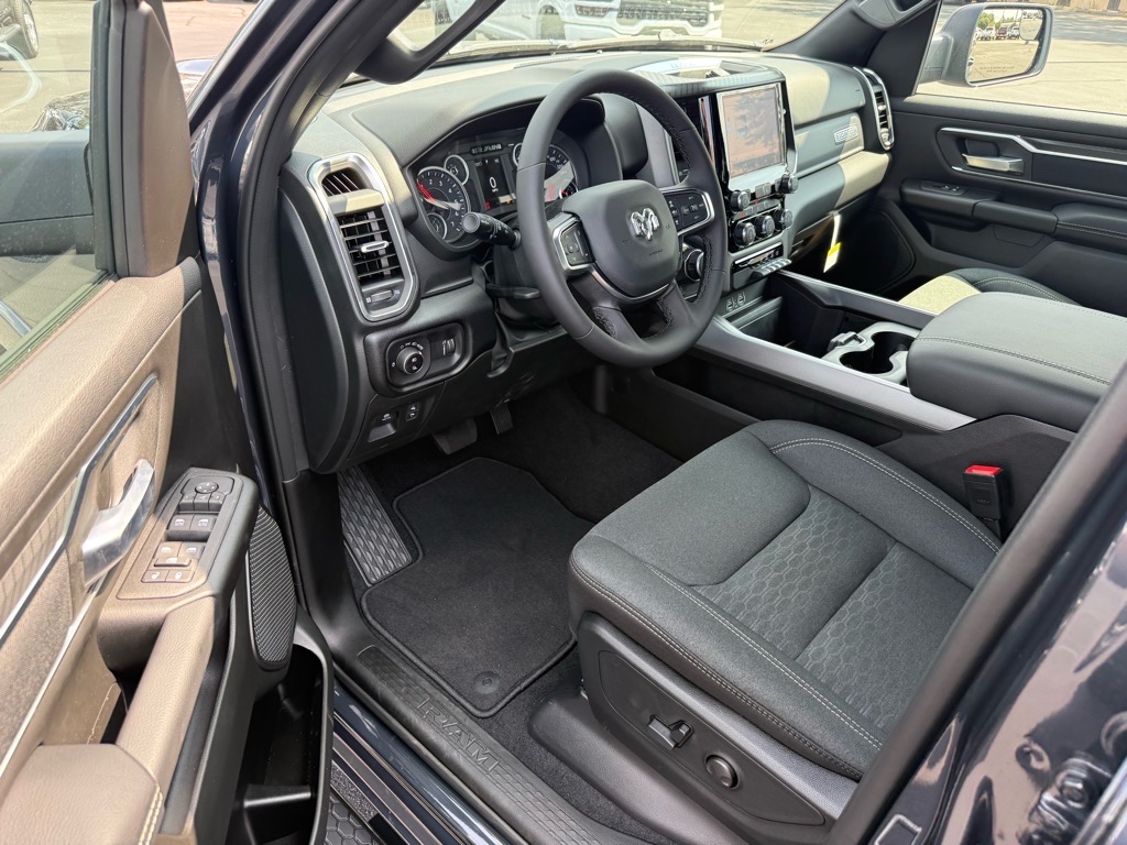 2026 Ram 1500 Big Horn photo 4