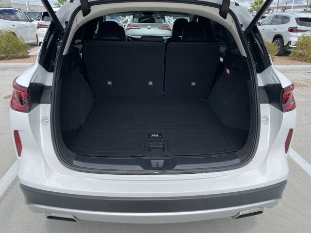 2022 Infiniti QX50 Luxe photo 17