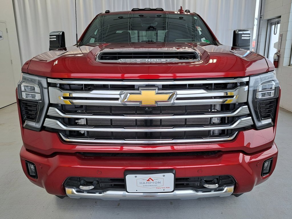 2024 Chevrolet Silverado 3500HD High Country photo 3