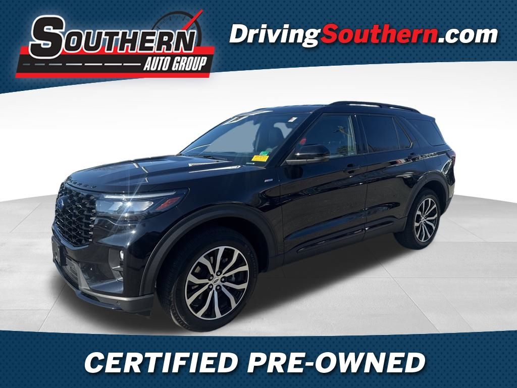 2025 Ford Explorer ST Line's photo