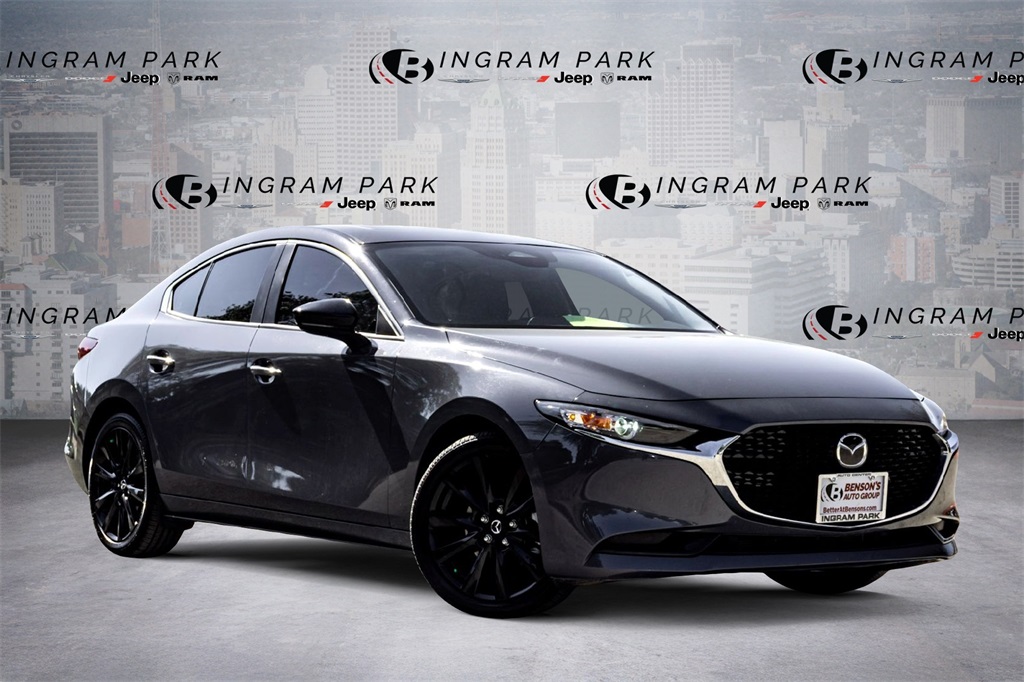 2025 Mazda Mazda3 Carbon Edition's photo