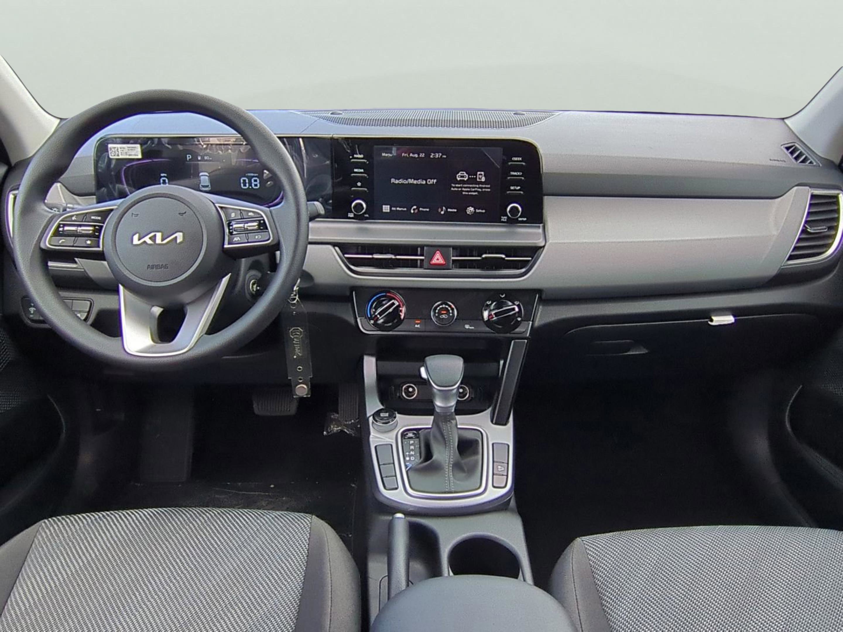 2026 Kia Seltos LX photo 14