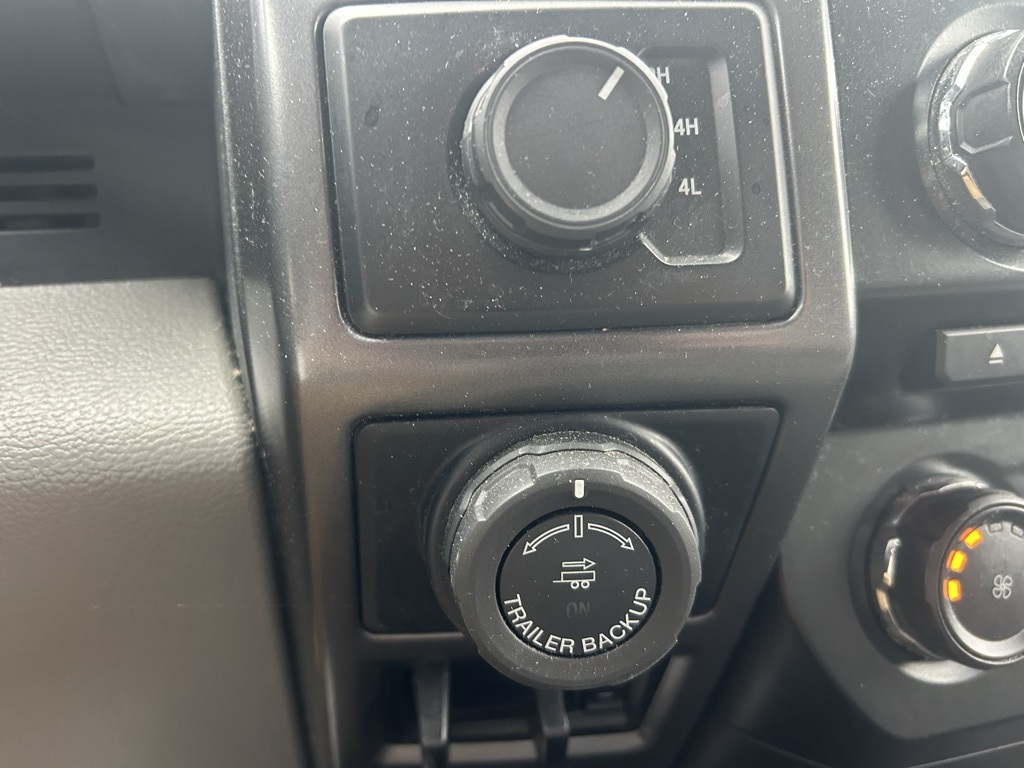 2016 Ford F-150 XLT photo 20