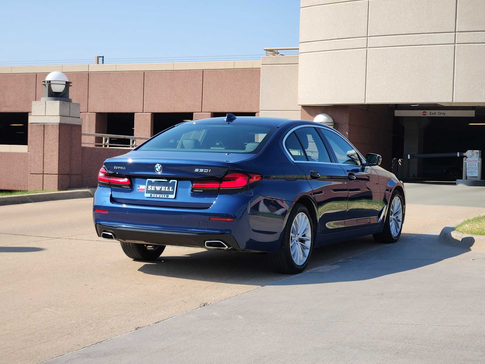 2023 Bmw 530i photo 4