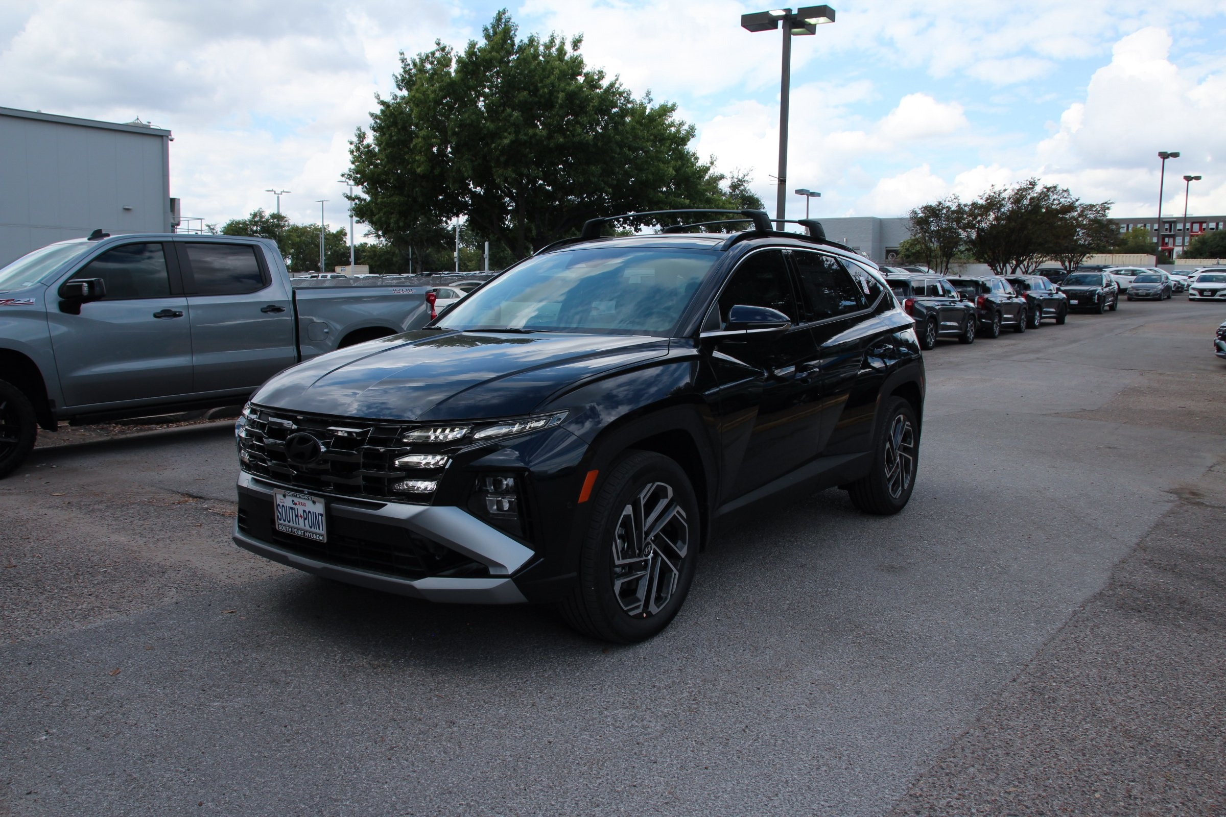 2025 Hyundai Tucson Hybrid Limited photo 6