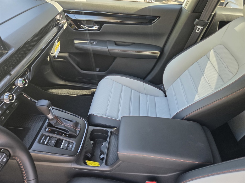 2026 Honda CR-V Hybrid Sport Touring photo 10