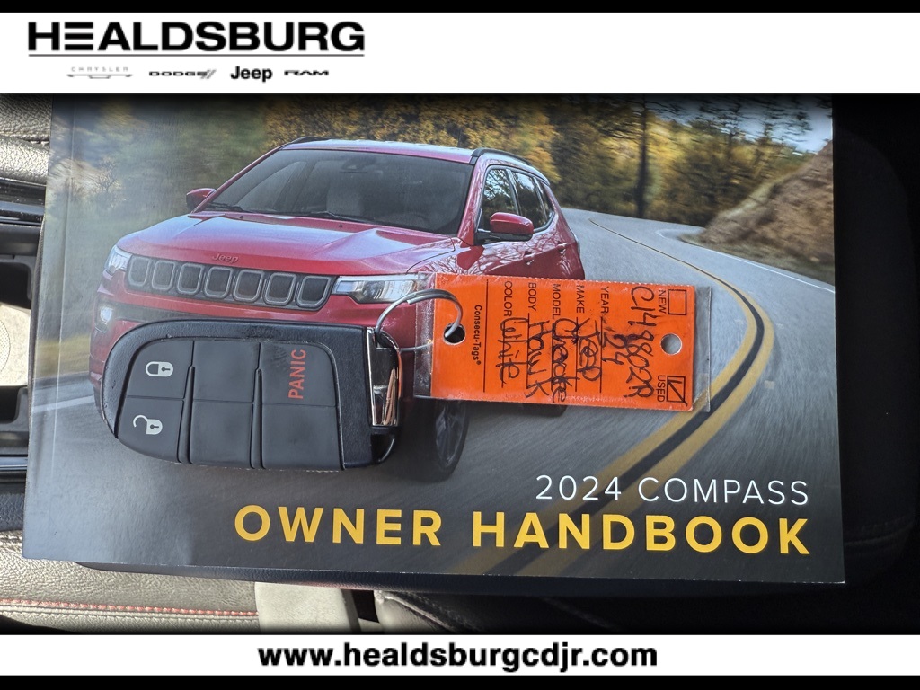 2024 Jeep Compass Trailhawk photo 24