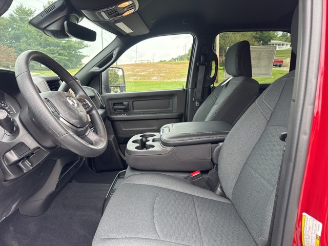 2026 Ram 3500 Tradesman photo 12