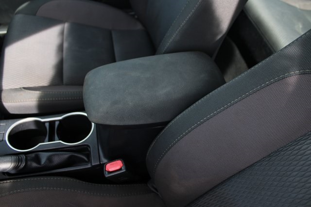 2019 Toyota Corolla LE photo 23