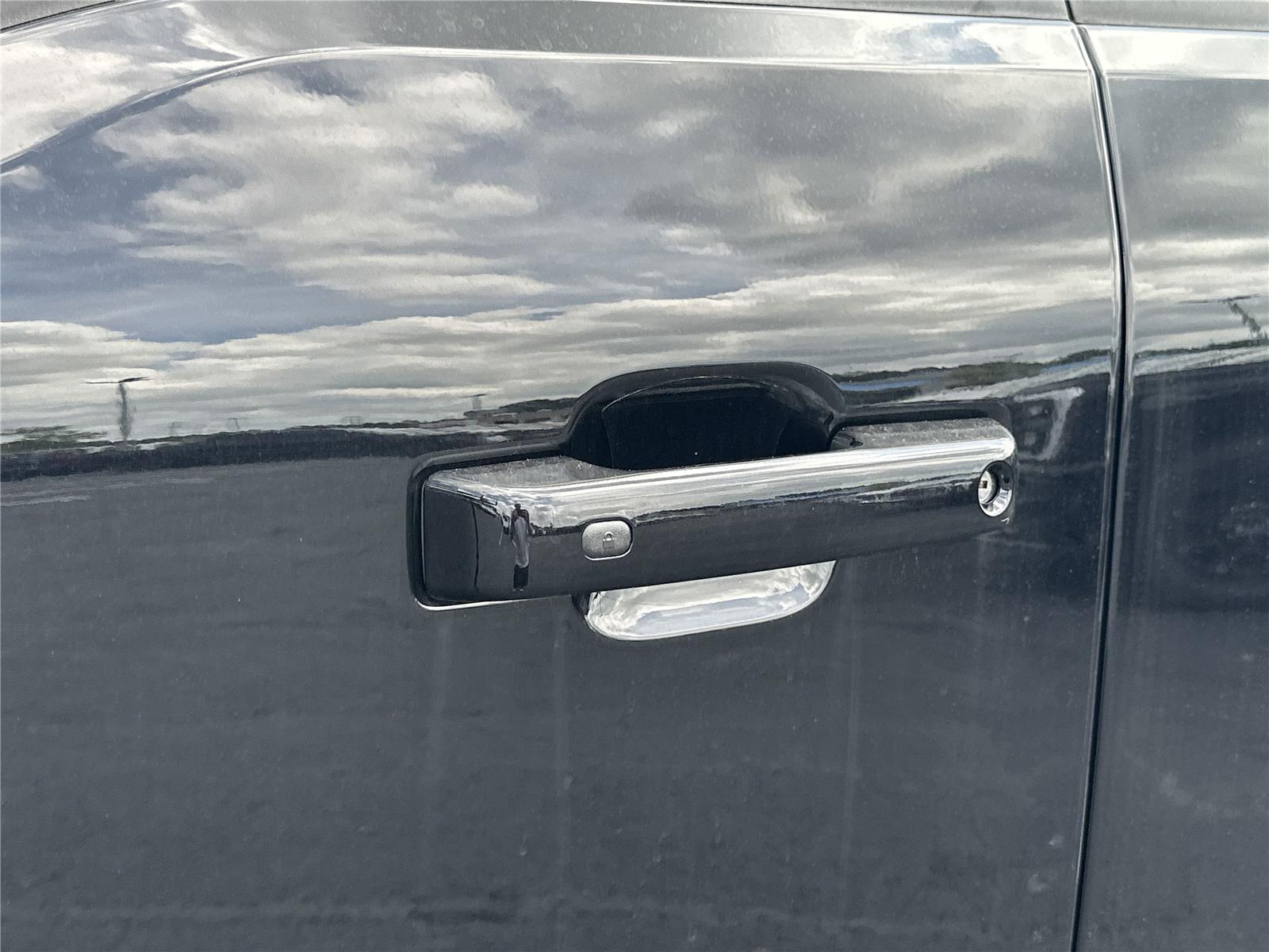 2025 Ford F-250 Lariat photo 41
