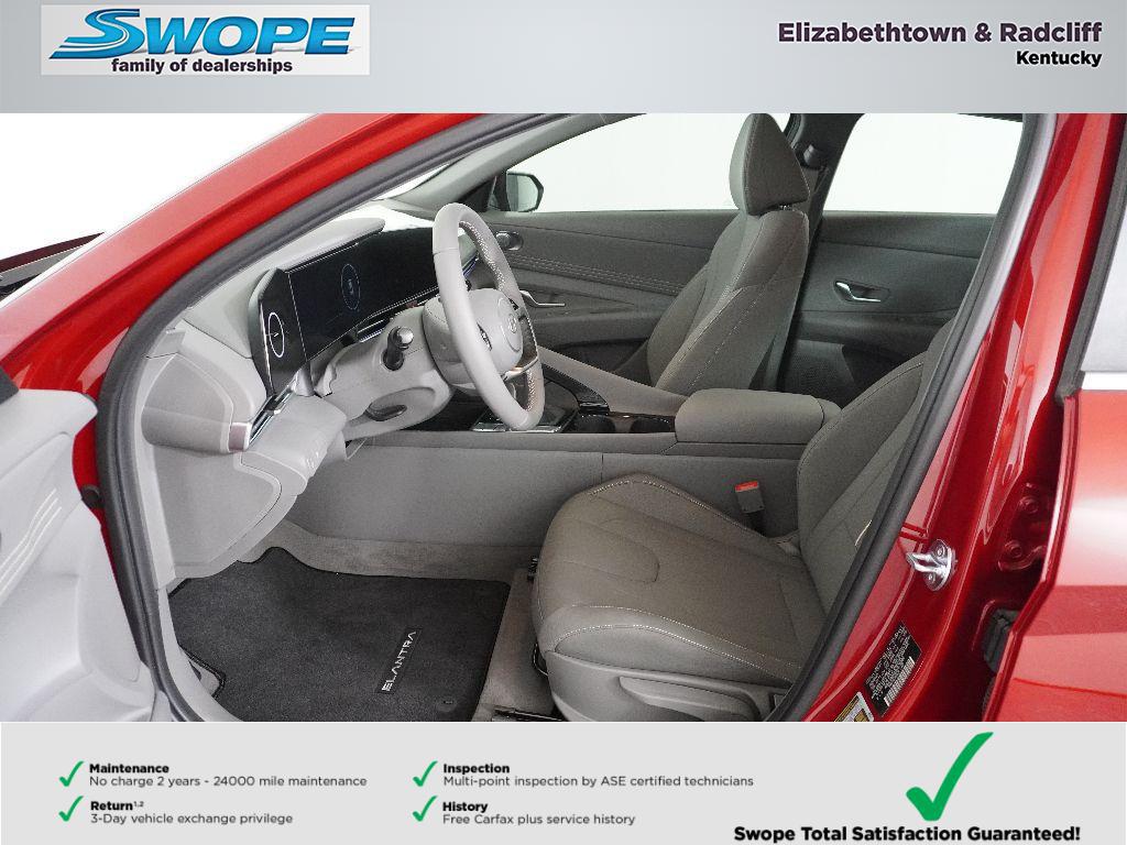 2025 Hyundai Elantra SEL Convenience photo 7