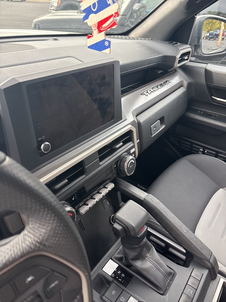 2024 Toyota Tacoma TRD Sport photo 2