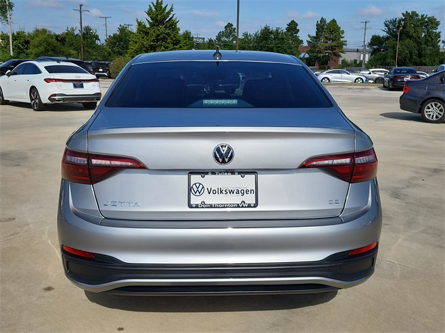 2024 Volkswagen Jetta 1.5T SE photo 3