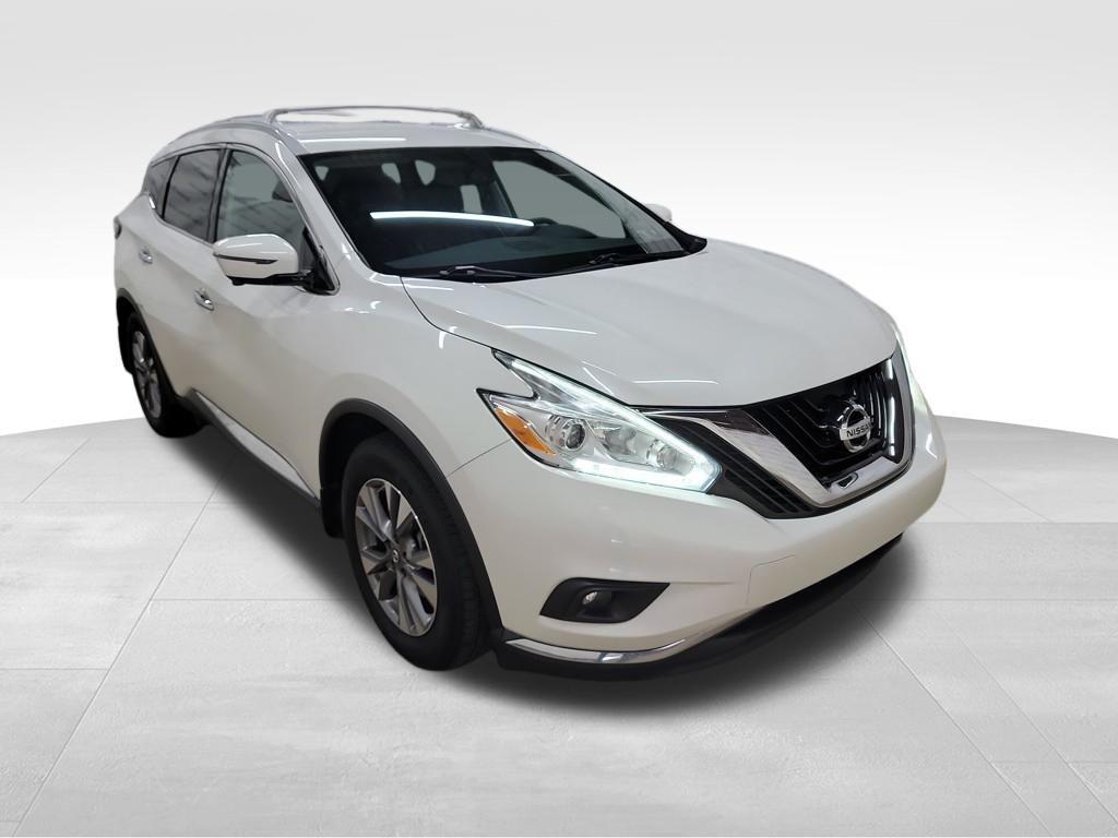 2017 Nissan Murano LE photo 2