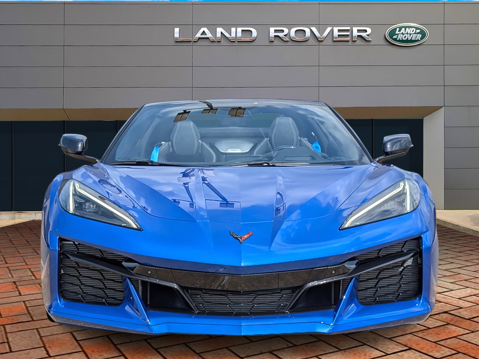 2023 Chevrolet Corvette Z06 3LZ photo 2