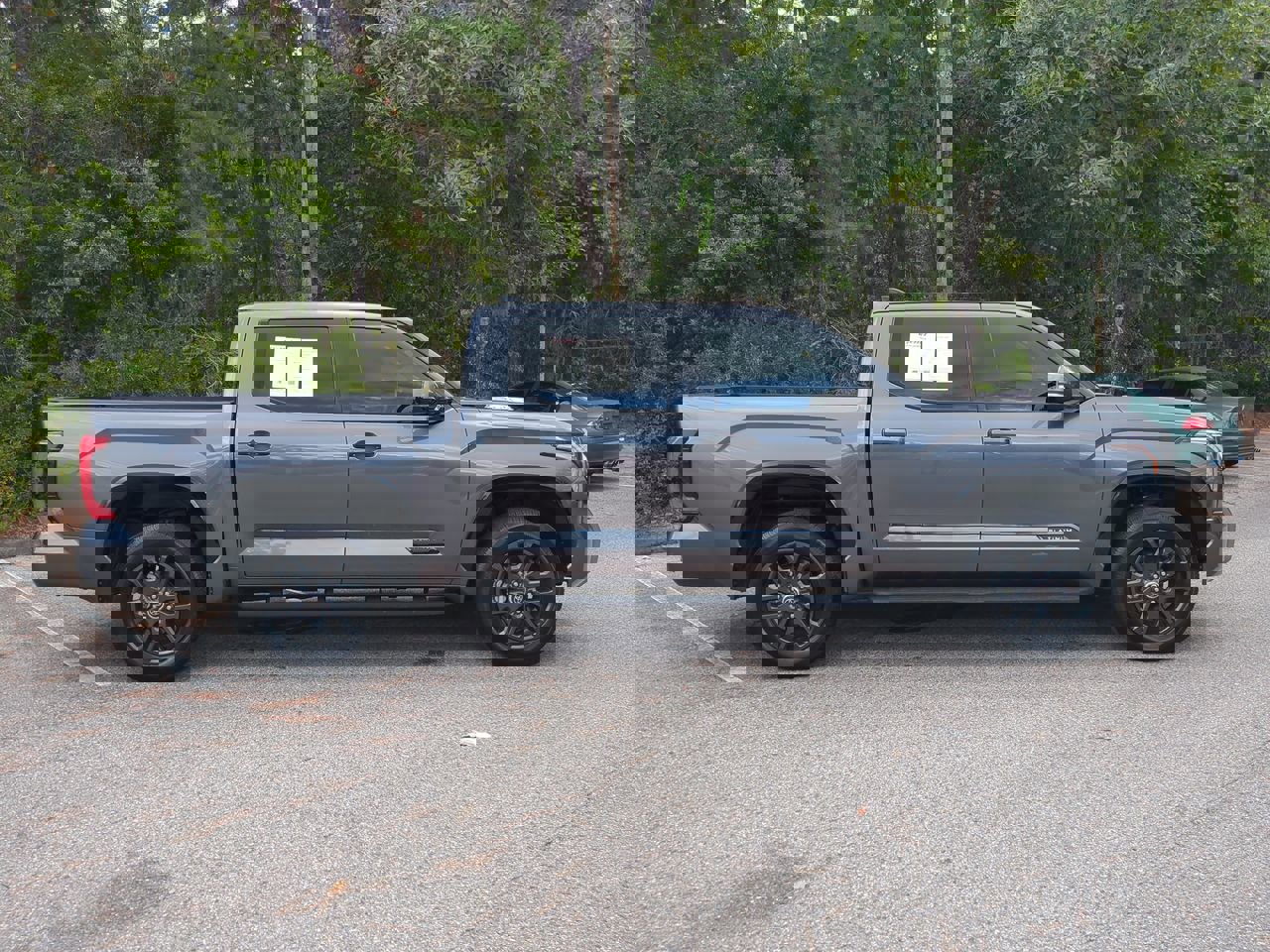 2023 Toyota Tundra Platinum photo 3