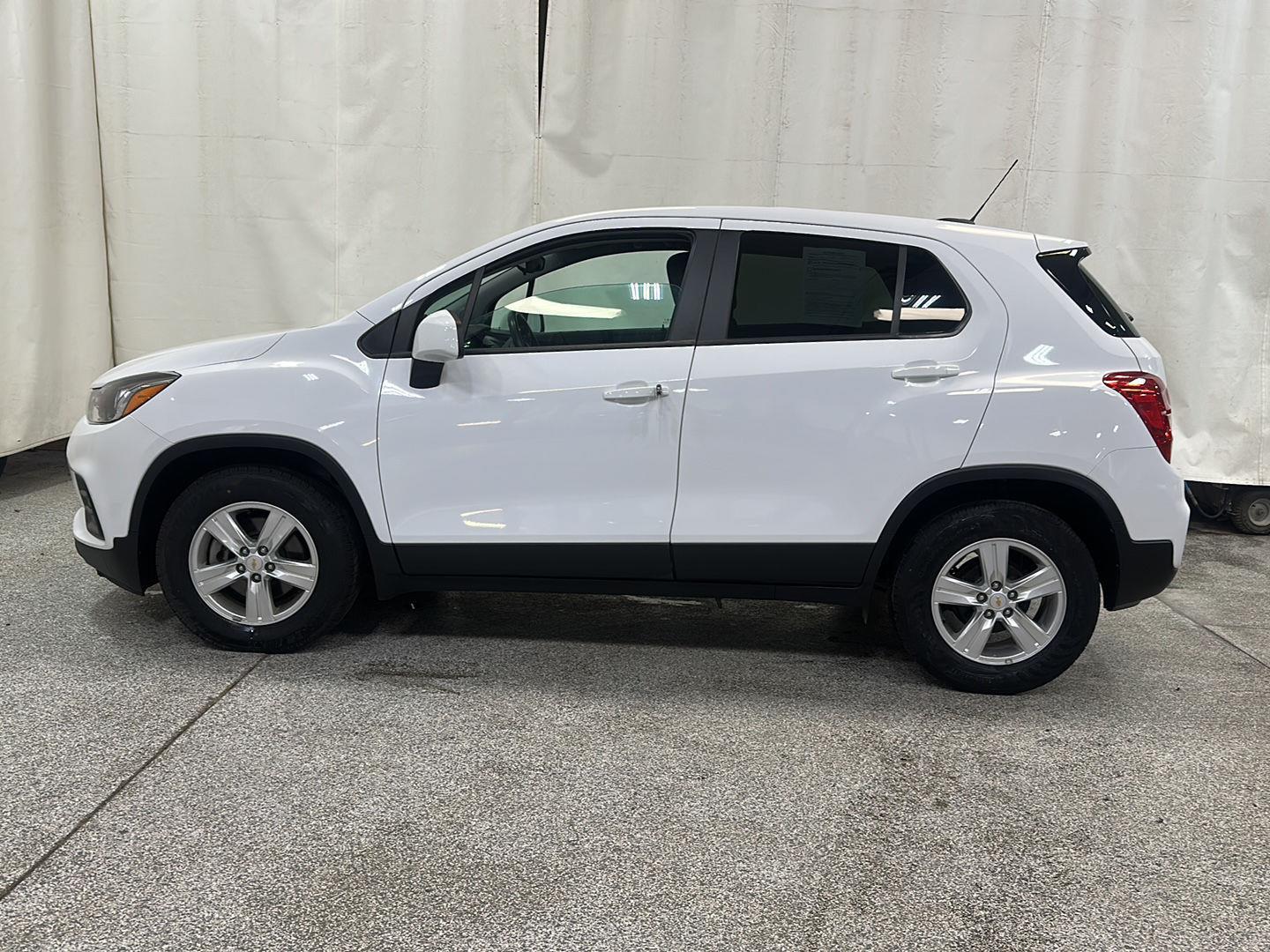 Used 2020 Chevrolet Trax LS with VIN KL7CJKSB1LB031123 for sale in Waconia, Minnesota