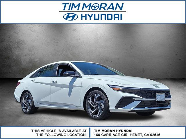 2025 Hyundai Elantra SEL Sport photo 2