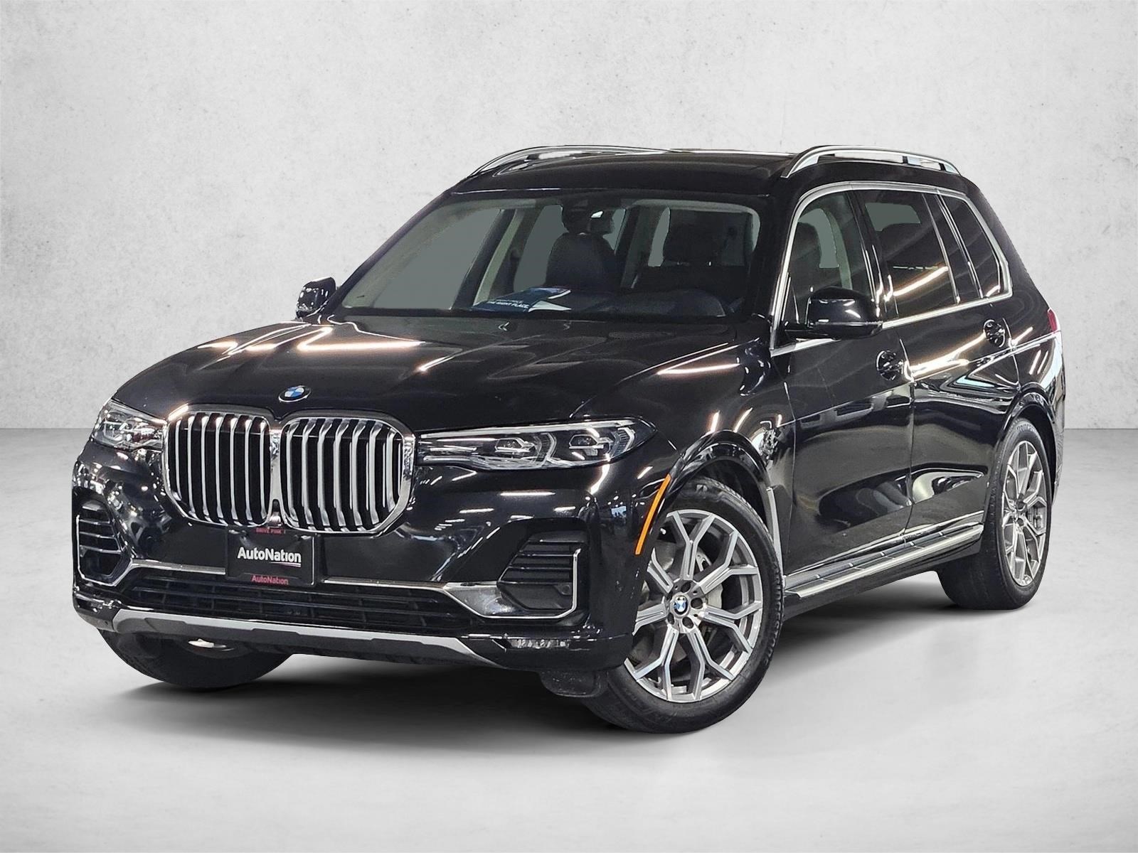 2020 BMW X7 40i's photo