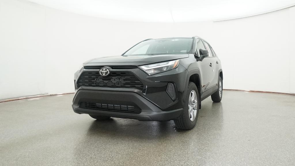 2025 Toyota RAV4 XLE photo 20