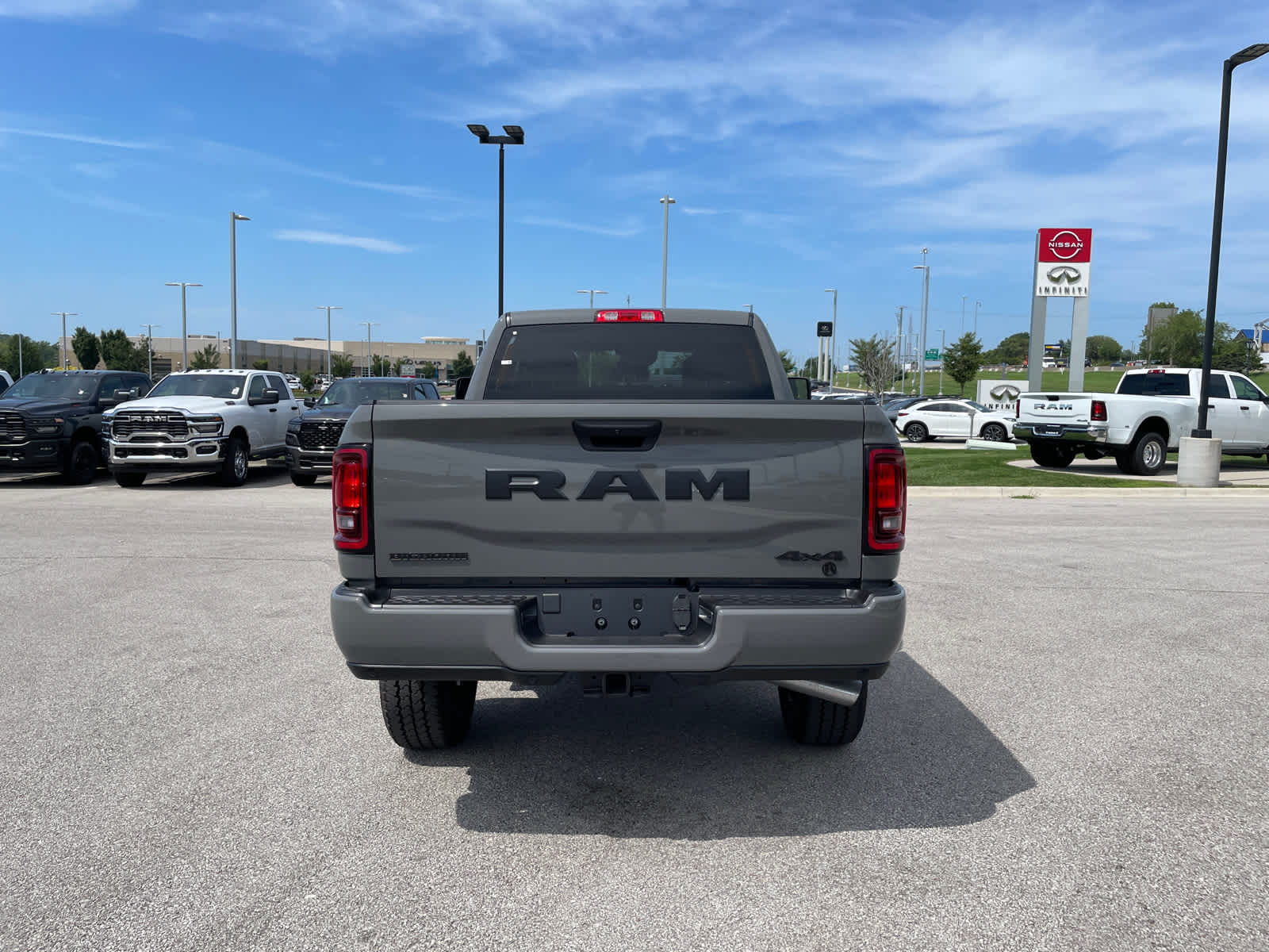 2025 Ram 2500 Big Horn photo 7