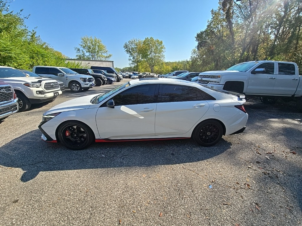 2022 Hyundai Elantra N Base photo 2